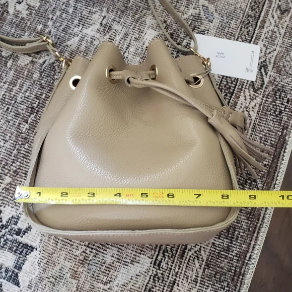 🇮🇹Cheval Firenze Taupe Tassel Bucket Bag Leather Made In Italy🇮🇹 - Picture 4 of 9